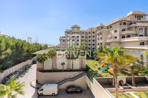 Villa de 4 chambres à Palm Jumeirah, UAE No. 138341 28