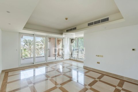 Villa de 4 chambres à Palm Jumeirah, UAE No. 138341 12