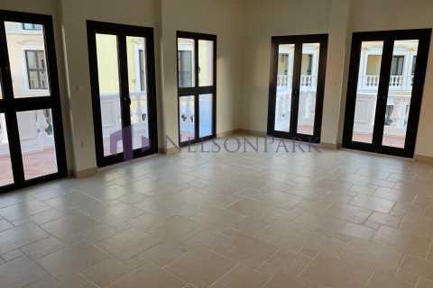 3 bedrooms Apartment in Doha, Qatar No. 57803 11