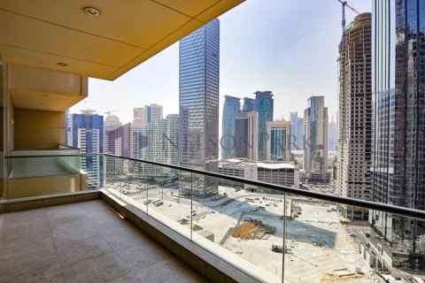3 bedrooms Apartment in Doha, Qatar No. 57816 1