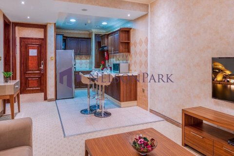 1 bedroom Apartment in Doha, Qatar No. 57818 5