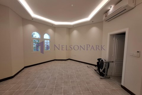 6 bedrooms Villa in Doha, Qatar No. 57817 22
