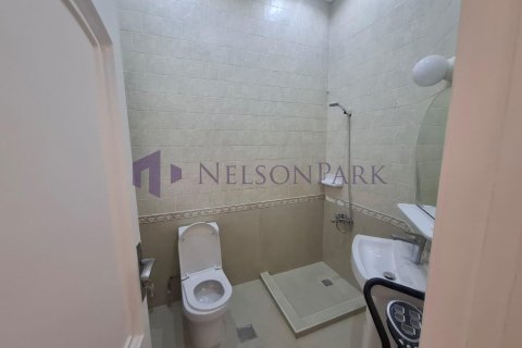 6 bedrooms Villa in Doha, Qatar No. 57817 17