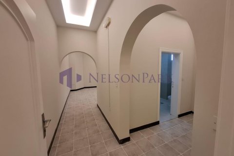 6 bedrooms Villa in Doha, Qatar No. 57817 20