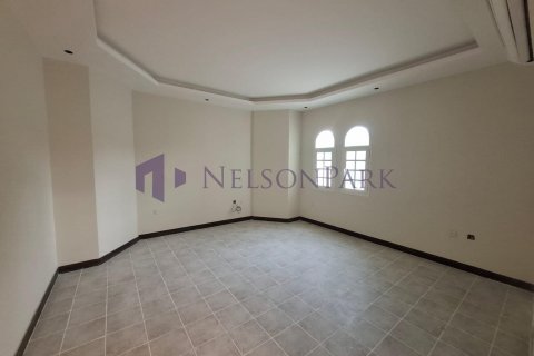 6 bedrooms Villa in Doha, Qatar No. 57817 23