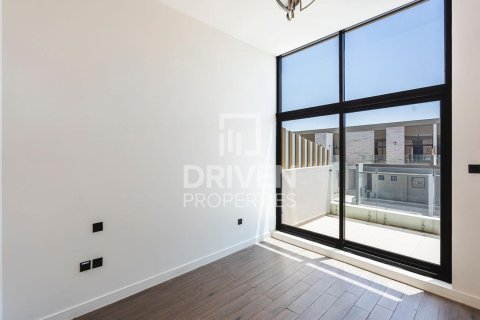 Townhouse de 4 dormitorios en District 11, UAE No. 190048 14