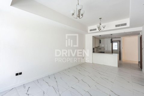 Townhouse de 4 dormitorios en District 11, UAE No. 190048 5