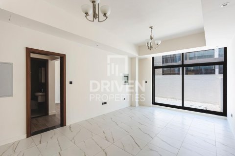 Townhouse de 4 dormitorios en District 11, UAE No. 190048 3