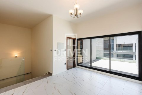 Townhouse de 4 dormitorios en District 11, UAE No. 190048 6