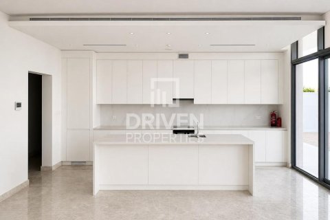 Villa de 5 chambres à District 11, UAE No. 209942 10