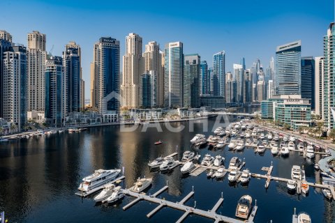 Apartment de 3 dormitorios en Dubai Marina, UAE No. 210339