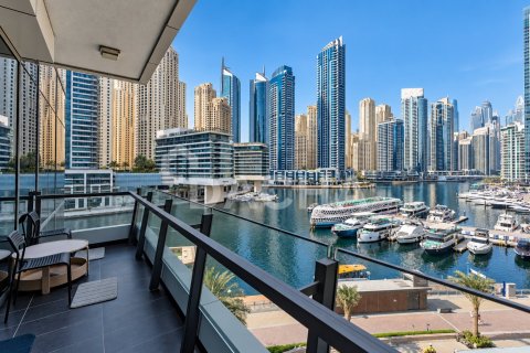 Apartment de 2 dormitorios en Silverene, UAE No. 210334
