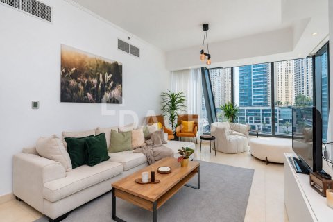 Apartment de 2 dormitorios en Silverene, UAE No. 210334 5