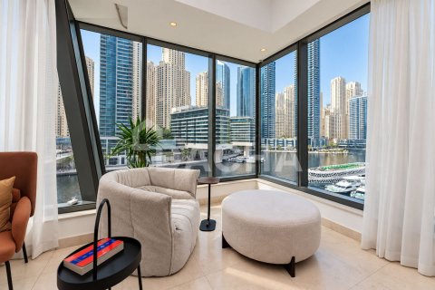 Apartment de 2 dormitorios en Silverene, UAE No. 210334 7