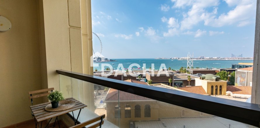 Apartment de 3 dormitorios en Rimal, UAE No. 210335
