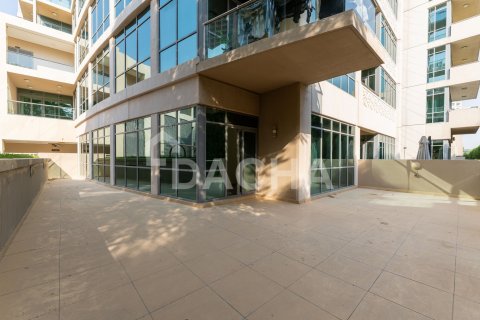 Apartment de 2 dormitorios en Golf Towers, UAE No. 210340 22