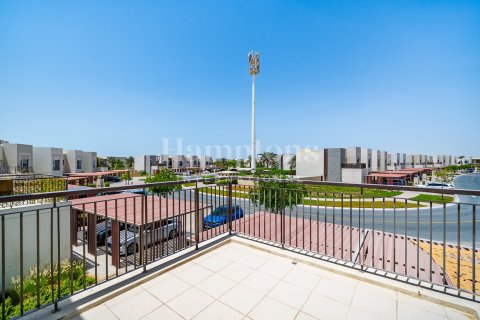 Квартира с 2 спальнями в Dubai South (Dubai World Central), ОАЭ №198341 3