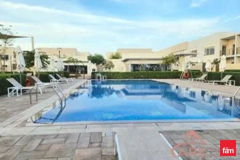 3 bedrooms Villa in Dubai, UAE No. 142801 15