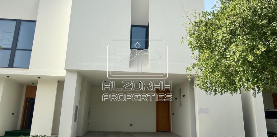 4 bedrooms Townhouse in Al Zorah, UAE No. 75863
