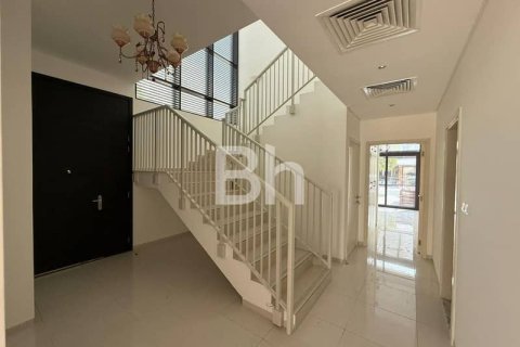 Villa de 5 dormitorios  No. 114470 4