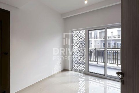 3 bedrooms Townhouse in Dubai, UAE No. 191005 3