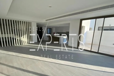 3 غرف نوم منزل ذو طابقين  رقم 124643 13