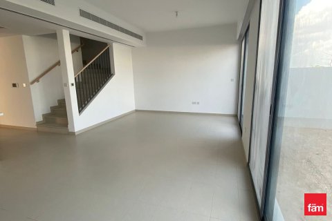 Villa de 3 dormitorios en Dubai, UAE No. 135834 10