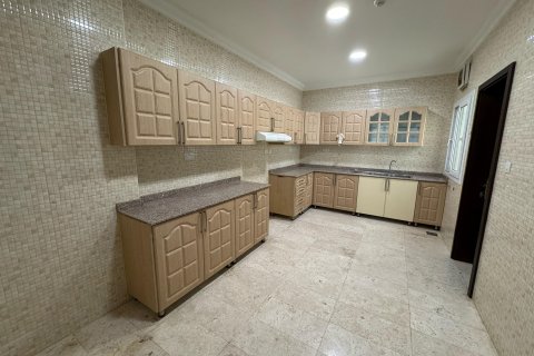 Квартира с 3 спальнями в Al Qurm, Оман №62466 3