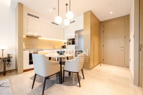 Квартира с 1 спальней в Address Harbour Point, ОАЭ №209392 8
