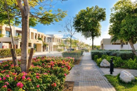 2 غرف نوم تاون هاوس في رأس الخيمة, الإمارات العربية المتحدة رقم 183812 8