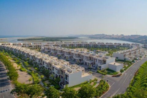 2 غرف نوم تاون هاوس في رأس الخيمة, الإمارات العربية المتحدة رقم 183812 10