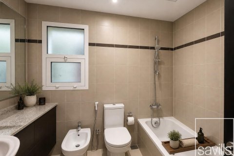 Appartement de 3 chambres à Remraam, UAE No. 201098 10