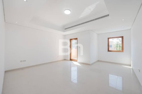 Вилла с 5 спальнями в Al Furjan, ОАЭ №87221 16