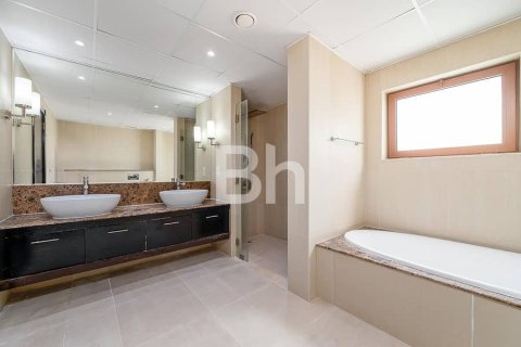 Вилла с 5 спальнями в Al Furjan, ОАЭ №87221 9