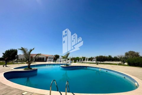 Apartment de 2 dormitorios en Yasmin Village, UAE No. 172084 17