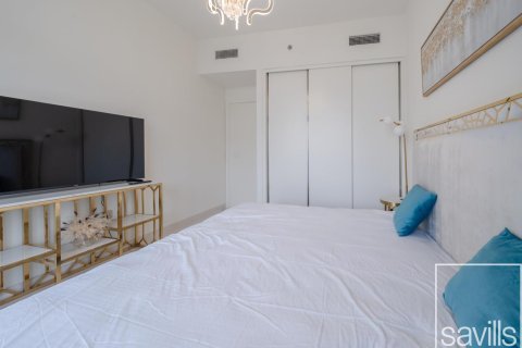 Квартира с 2 спальнями в EMAAR Beachfront, ОАЭ №136507 27