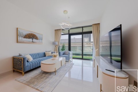 Квартира с 2 спальнями в EMAAR Beachfront, ОАЭ №136507 3