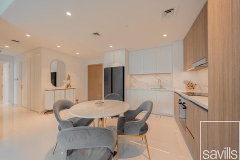 Квартира с 2 спальнями в EMAAR Beachfront, ОАЭ №136507 10