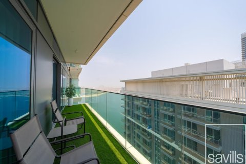 Квартира с 2 спальнями в EMAAR Beachfront, ОАЭ №136507 15