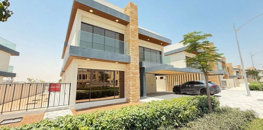 Villa de 5 dormitorios en Dubai, UAE No. 166589