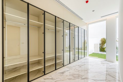 4 bedrooms Villa in Dubai, UAE No. 199700 17