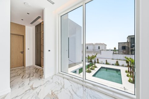 4 bedrooms Villa in Dubai, UAE No. 199700 18