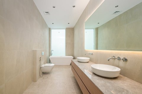 4 bedrooms Villa in Dubai, UAE No. 199700 12