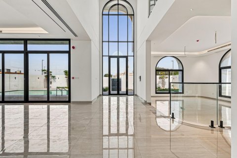 5 bedrooms Villa in Dubai, UAE No. 199701 23
