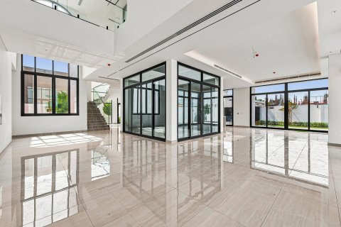 5 bedrooms Villa in Dubai, UAE No. 199701 25