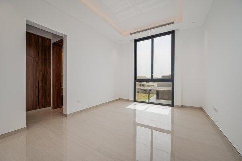 5 bedrooms Villa in Dubai, UAE No. 199701 4