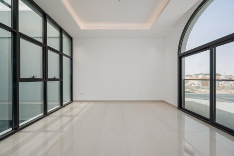5 bedrooms Villa in Dubai, UAE No. 199701 3