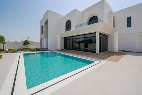 5 bedrooms Villa in Dubai, UAE No. 199701