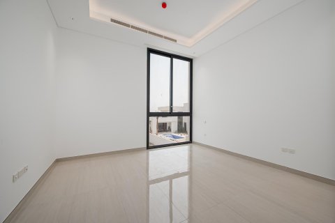 5 bedrooms Villa in Dubai, UAE No. 199701 5