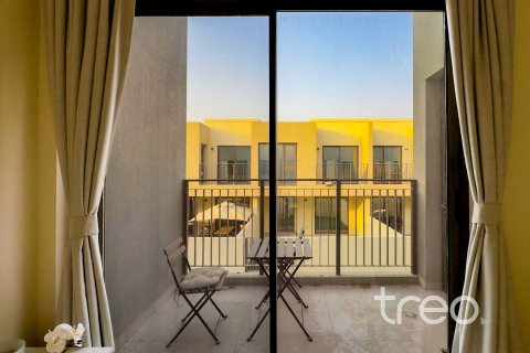 3 bedrooms Villa in EMAAR South, UAE No. 198970 9